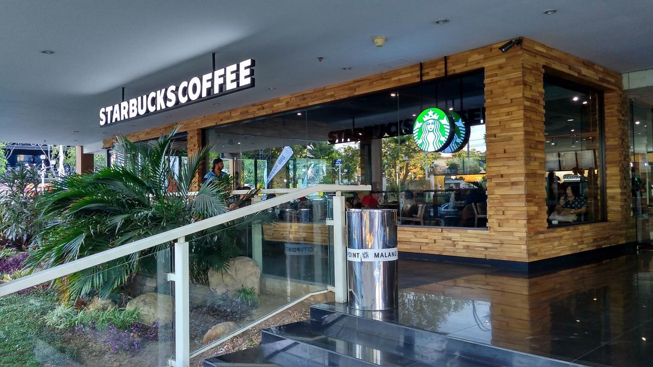 The Himana Malang Hotel Exterior photo